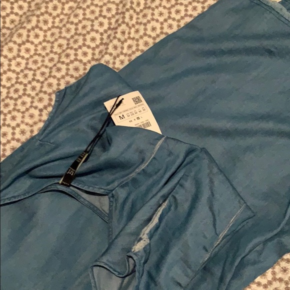 Jamsuit - Picture 2 of 4